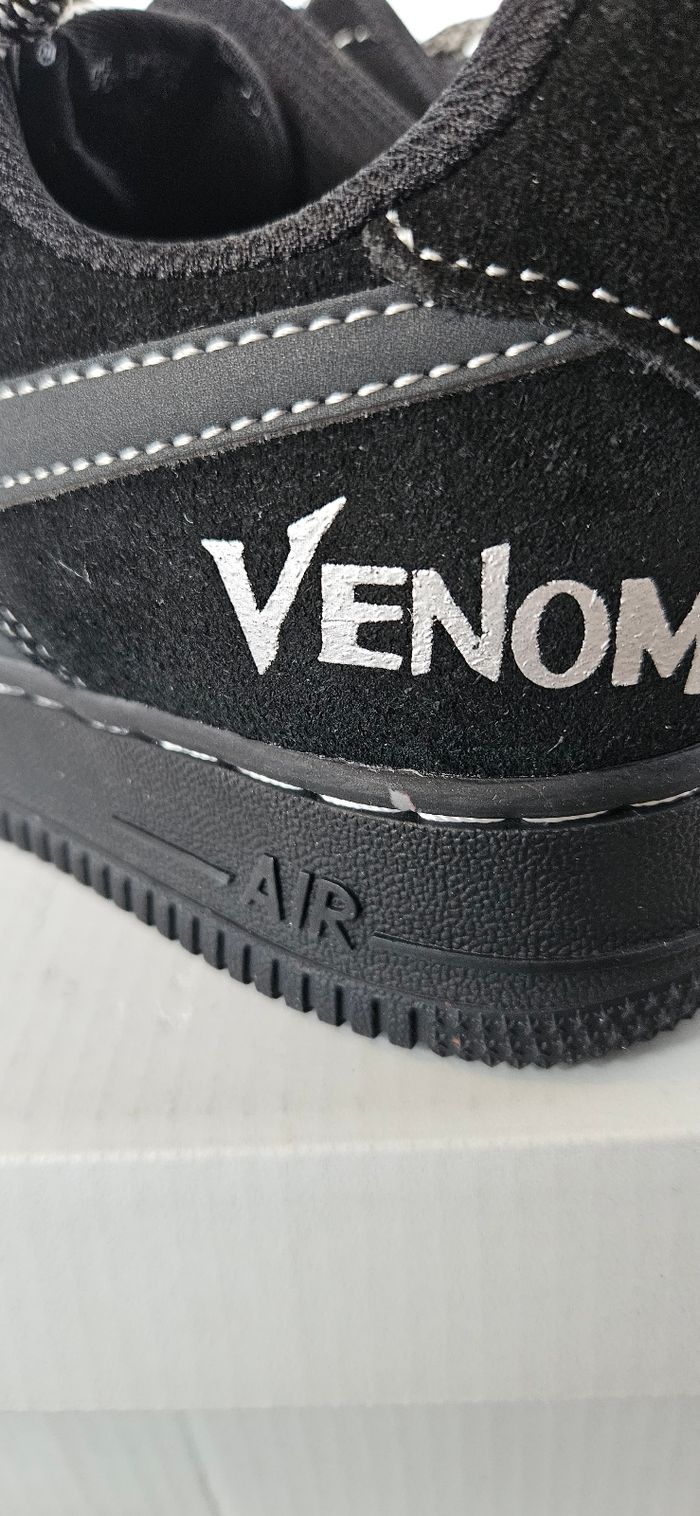 Basket Venom Nike neuf dans boite - photo numéro 4