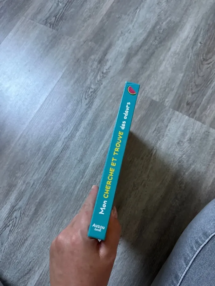 Livre mon cherche et trouve des odeurs les fruits - photo numéro 2
