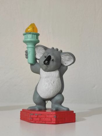 McDonald's Nigel le koala the Wild Disney happy meal 2006