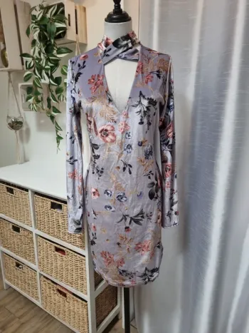 Robe velours Missguided taille 40