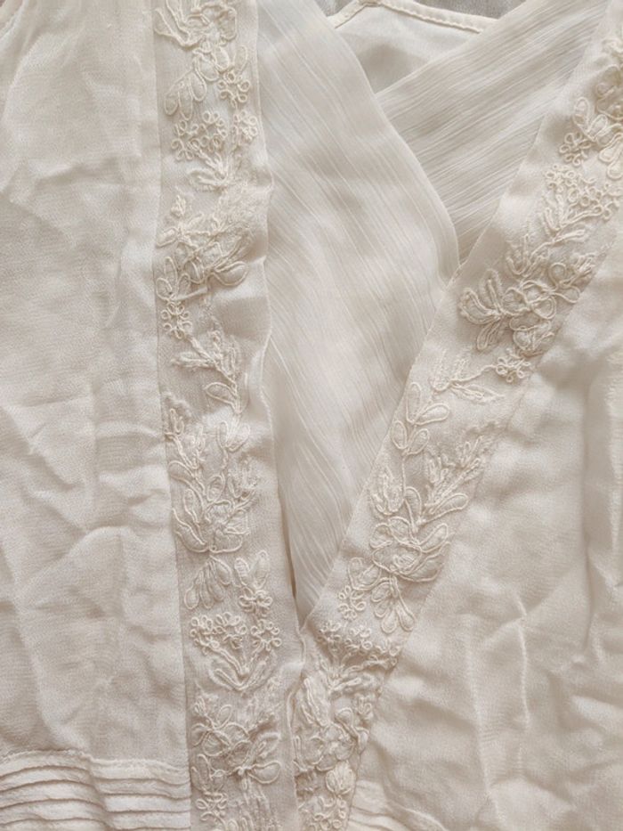 Robe Zara trafaluc style bohème blanc cassé avec fond de robe Taille M - photo numéro 5
