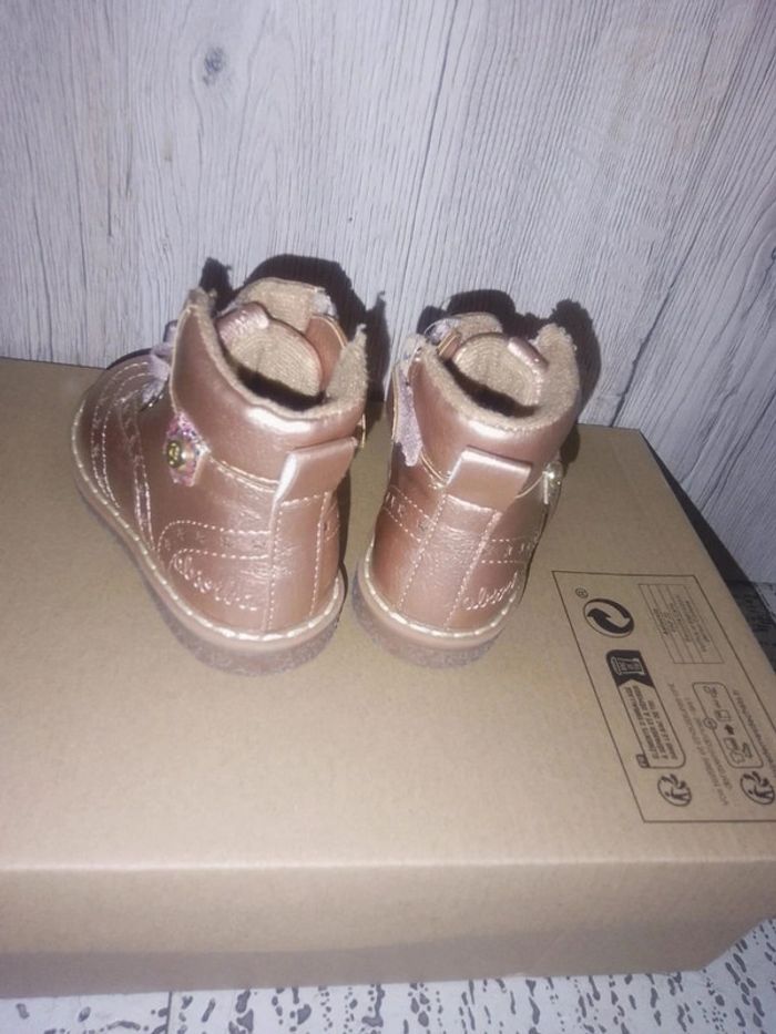 Paire de chaussures p:19 - photo numéro 3