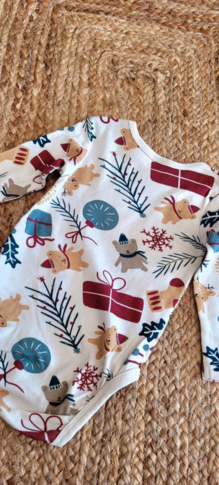 Body beige thème de Noël H&M 6mois tout doux - photo numéro 4