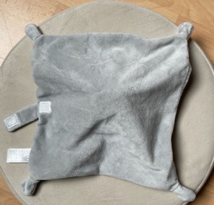 Doudou attache tétine Lapin Plat Carré Neuf - photo numéro 2