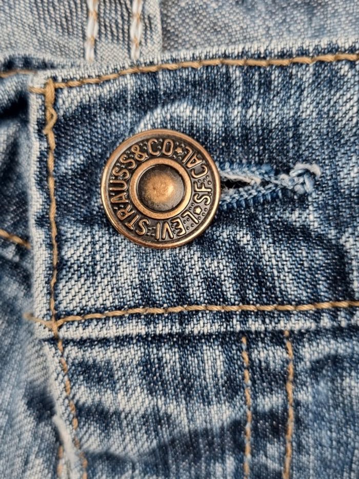 Jean évasé Levi’s bleu – Taille 38 Femme (mesures en photos) - photo numéro 4
