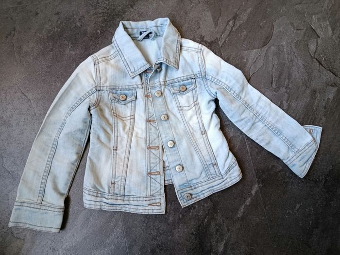 Lot de vêtements ×11 en 4 ans - photo numéro 10