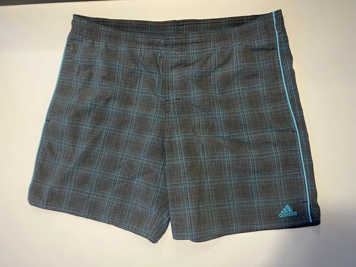 Short de bain Adidas taille M