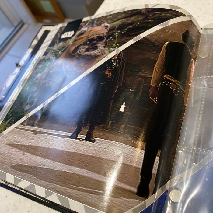 Livre star war avec 38 cartes et poster - photo numéro 2