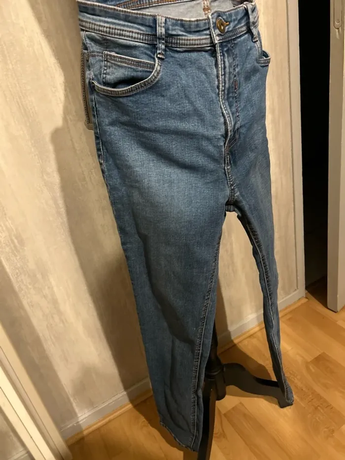 Jean’s Zara - photo numéro 3