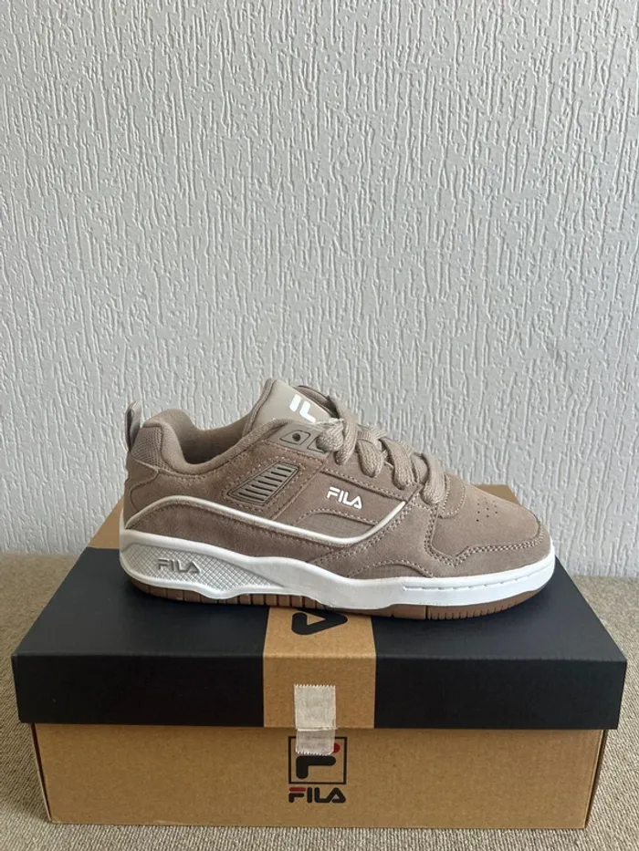 Baskets Fila corda Suède goat 36.5
