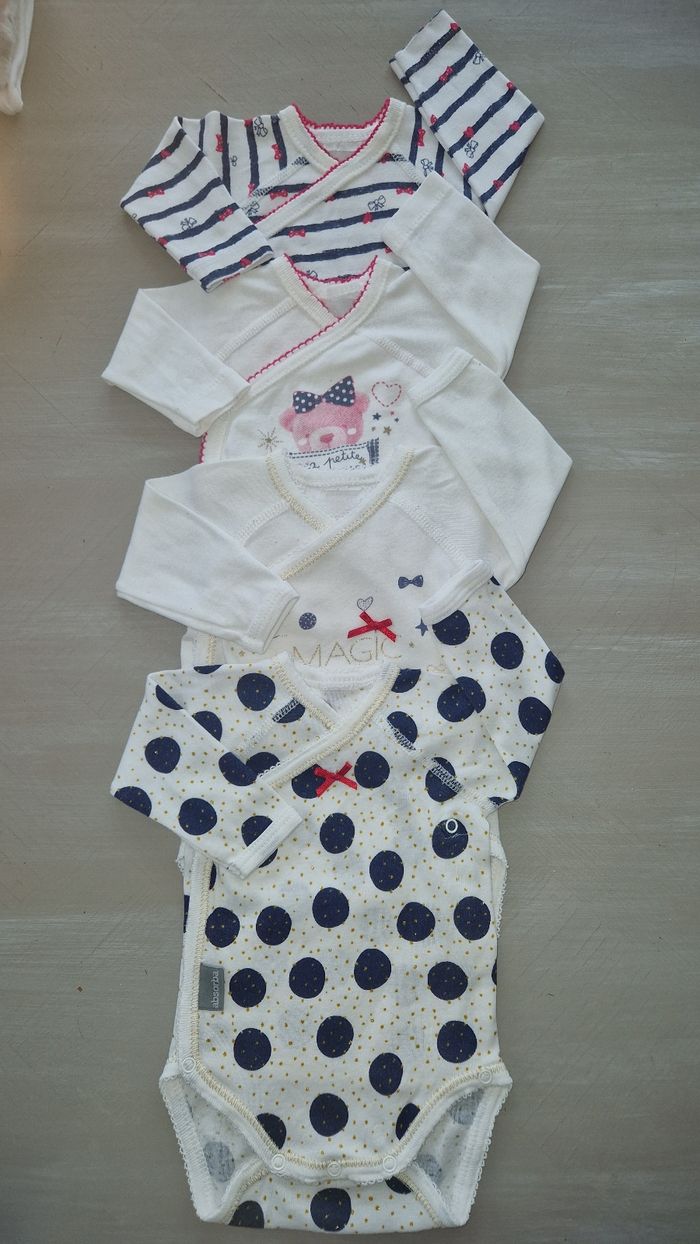 Lot 4 Bodies  ML