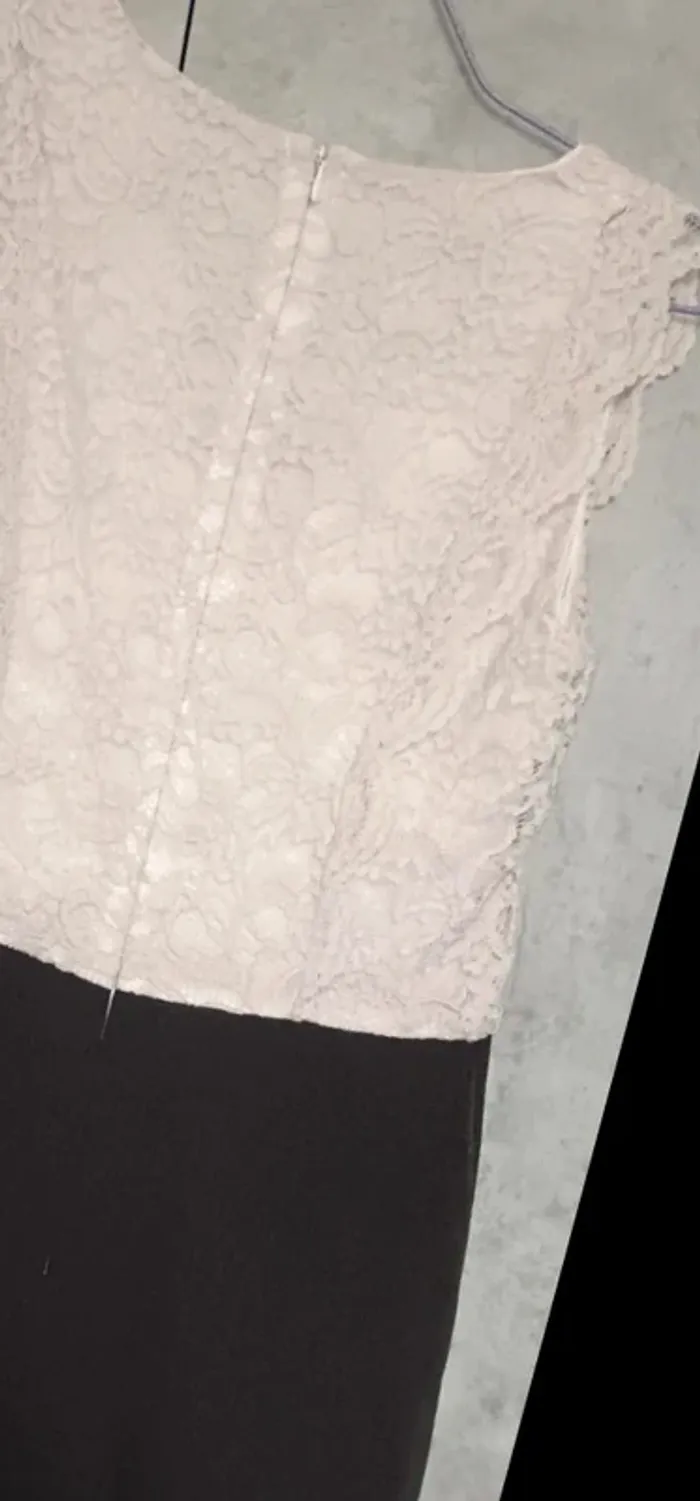 Robe col V en dentelle – Etam – Taille 36 - photo numéro 4
