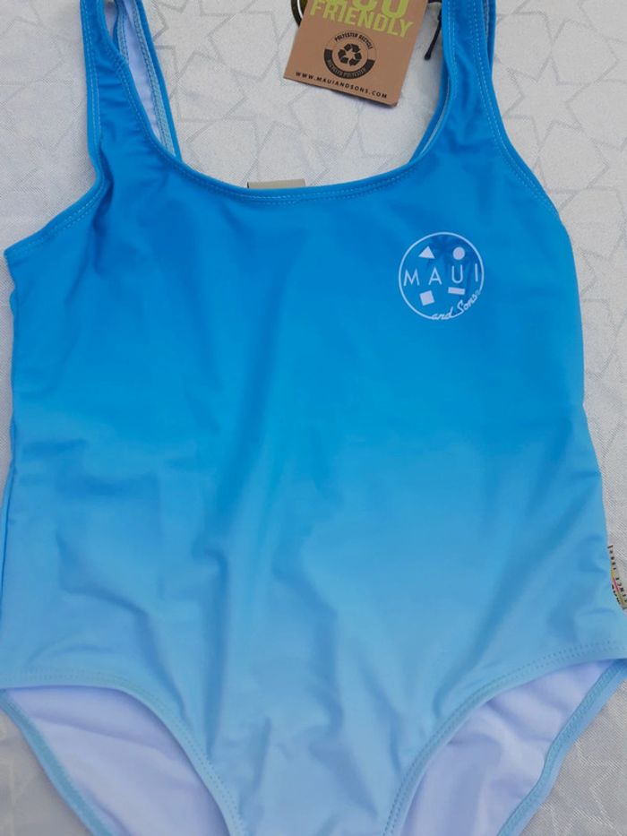 Maillot de bain 🩱 8 ans - photo numéro 2