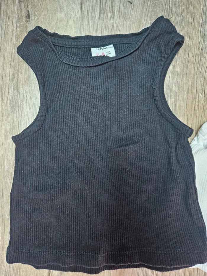 Débardeurs Crop Top Lefties Taille 7/8 ans 🤍🖤 - photo numéro 2