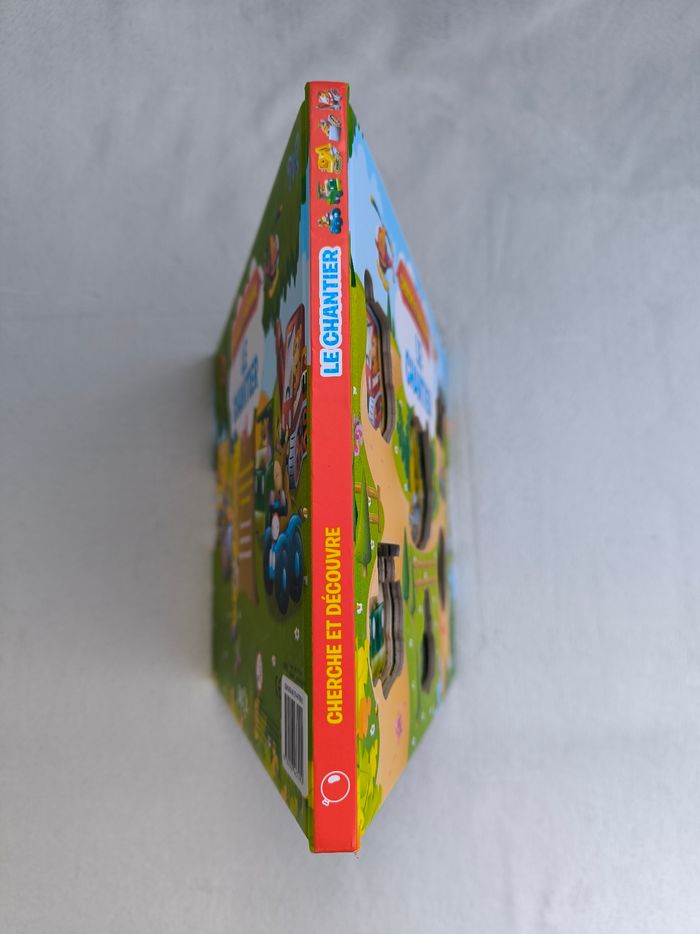 Livre Cherche et trouve le chantier Ballon - photo numéro 7