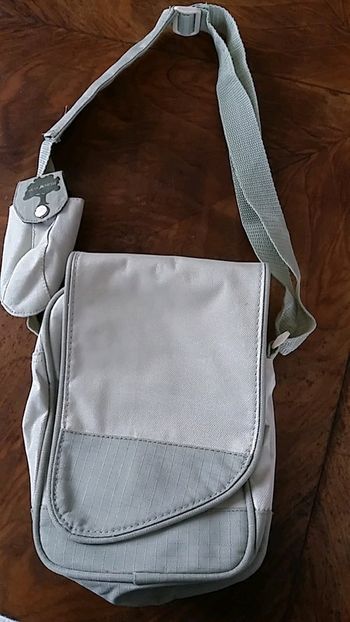 Pochette bandoulière