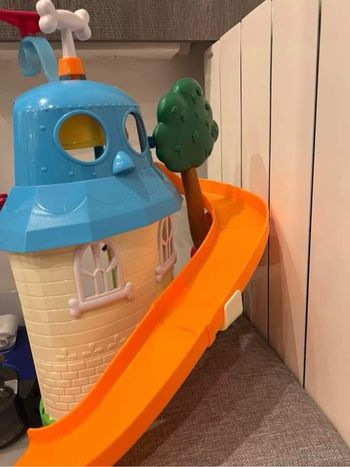 Maison de bingo et Rolly jouet Disney neuve 40e  Sans emballage Valeur 69e
