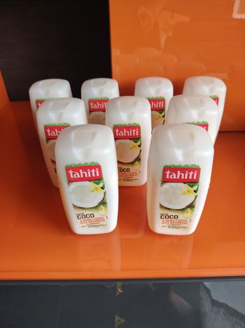* 9 gels douche tahiti 250ml