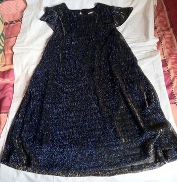 ROBE 1000 FEES TAILLE 10 ANS