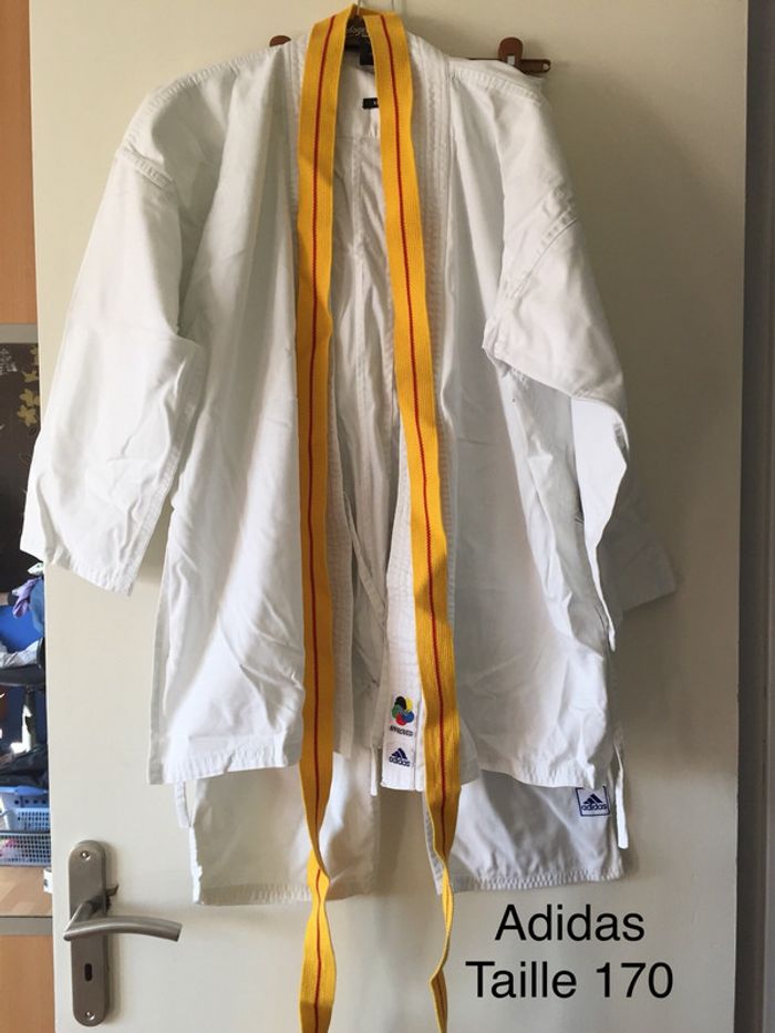 Kimono Adidas Taille 170 cm - photo numéro 2