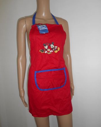 Tablier rouge disney mickey minnie neuf