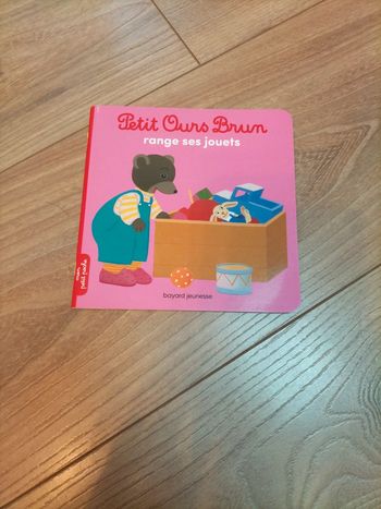 Livre Petit ours brun