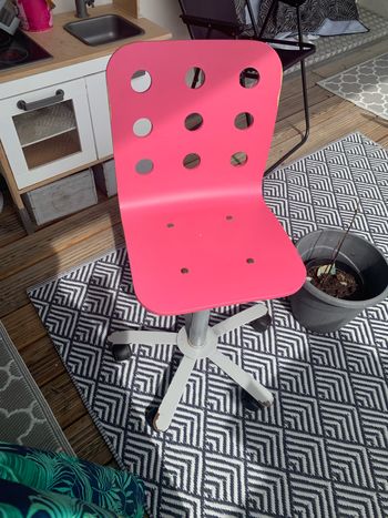 Chaise enfant IKEA rose