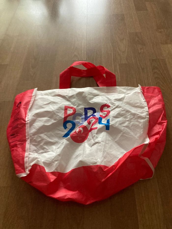 Petit sac de courses Paris 2024