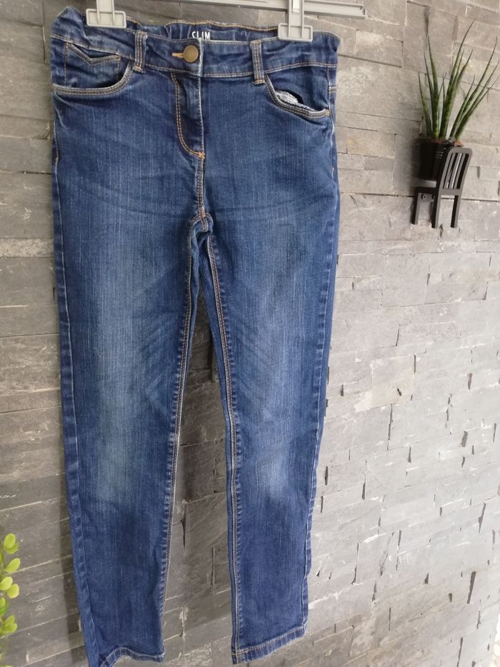 Jeans tape à l'œil