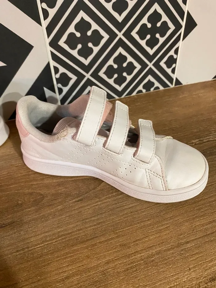 Baskets adidas taille 30. - photo numéro 6