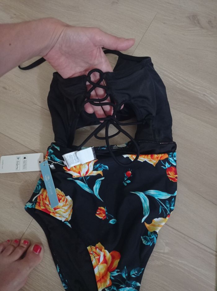 Très joli maillot de bain NEUF - photo numéro 4