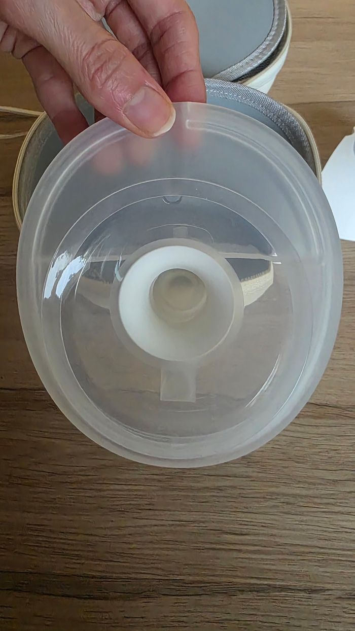 Tire-lait portable M5 Momcozy - photo numéro 4