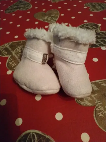 Chaussons fourrés bébé fille