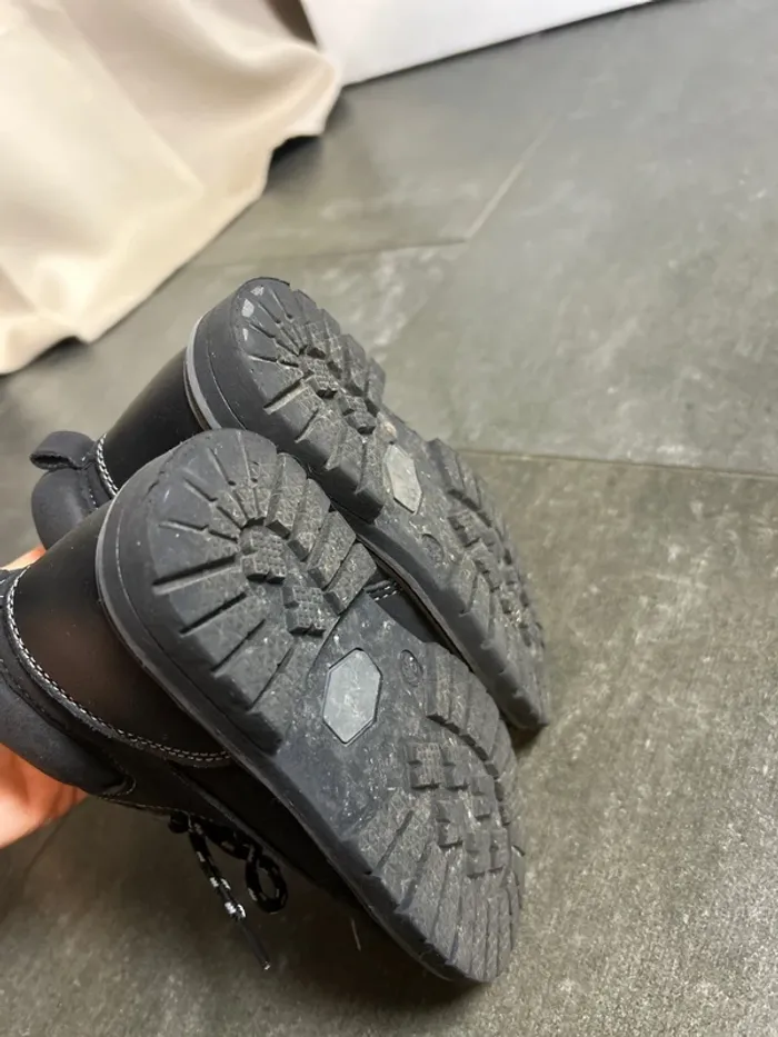 Bottines noires taille 26 - photo numéro 5