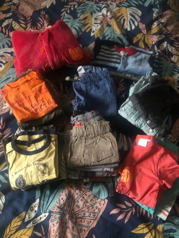 Lot vêtements 6 mois