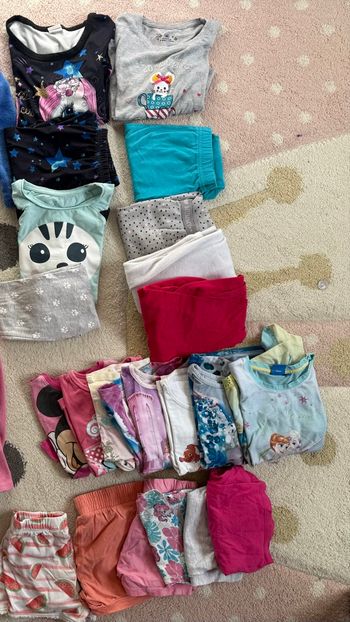 Lot 12 pyjamas fille 4 ans