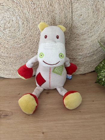 Doudou hippopotame gris rouge vert sucre d orge