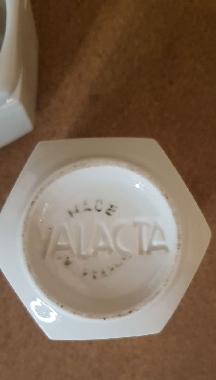 Lot de 6 pots "Yalacta" en porcelaine blanche Vintage - photo numéro 4