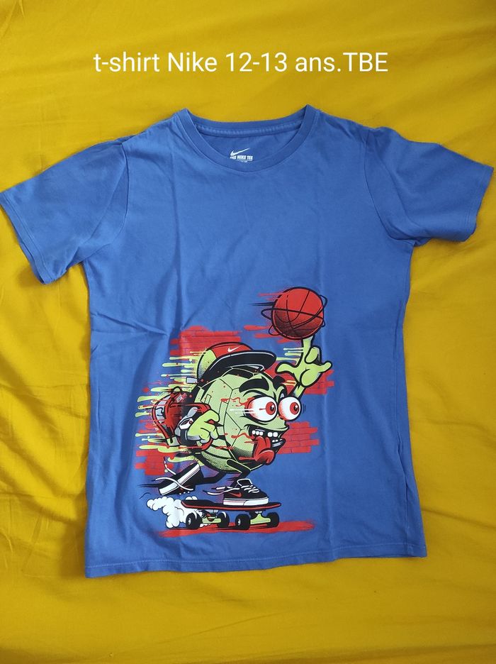 T-shirt Nike