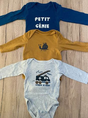 Lot 3 bodies manches longues 6 mois