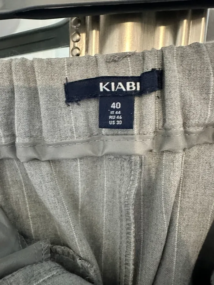 Pantalon tailleur à rayures - photo numéro 4
