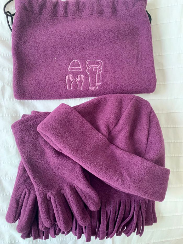 Ensemble violet bonnet écharpe gant et sac à dos - photo numéro 3