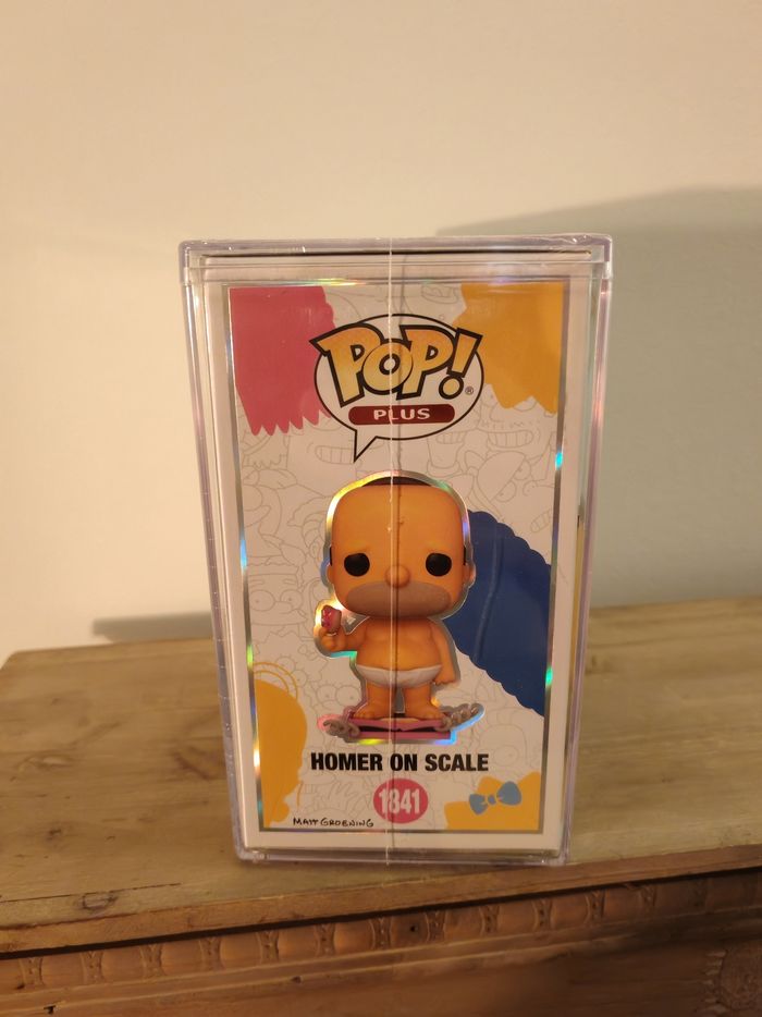 Figurine funko pop plus ultra Homer on scale - photo numéro 2