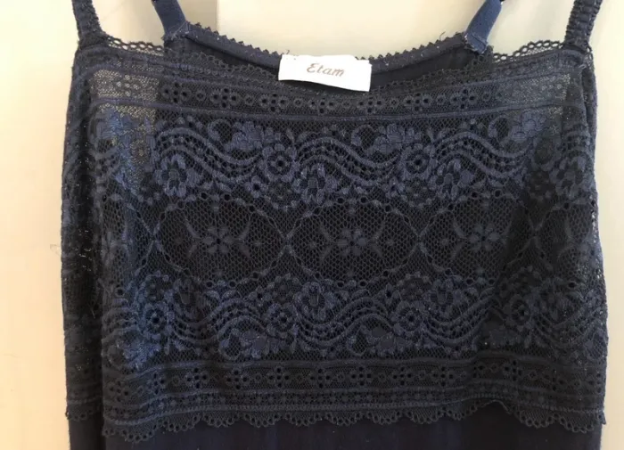 Nuisette bleue marine avec dentelle Etam lingerie taille S en TBE - photo numéro 2
