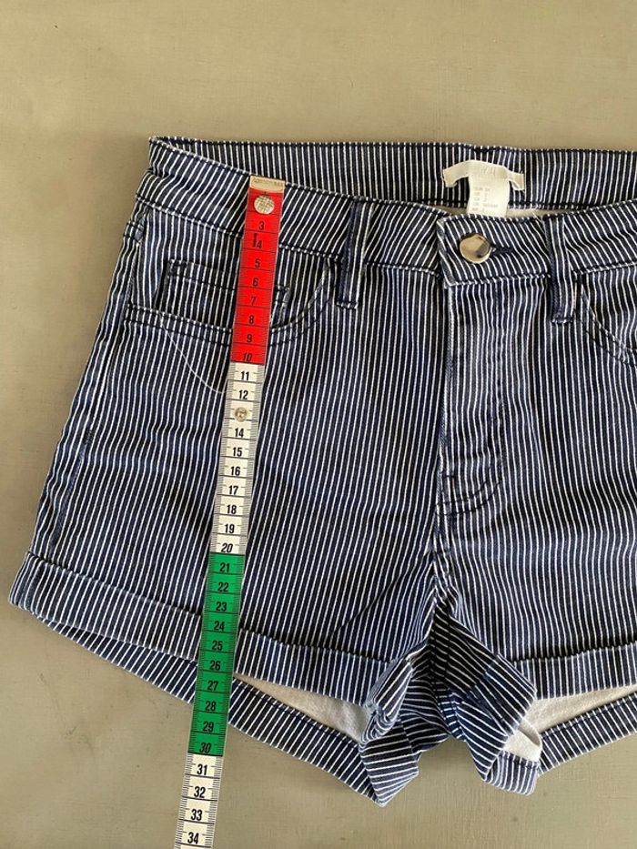 Short H&M marine et blanc à rayures style marinière taille 34 - photo numéro 14