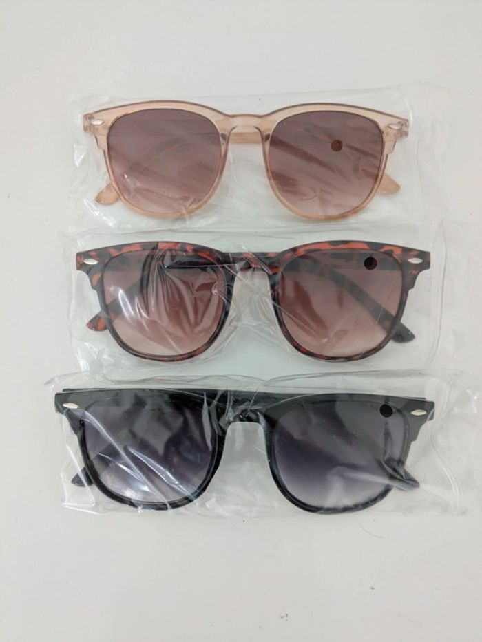 Lot de 3 paires de lunettes de soleil neuves