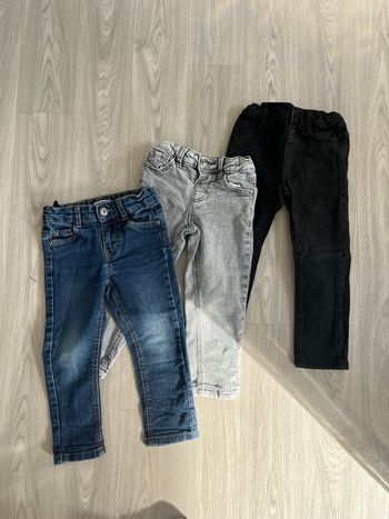 Lot de jeans slims