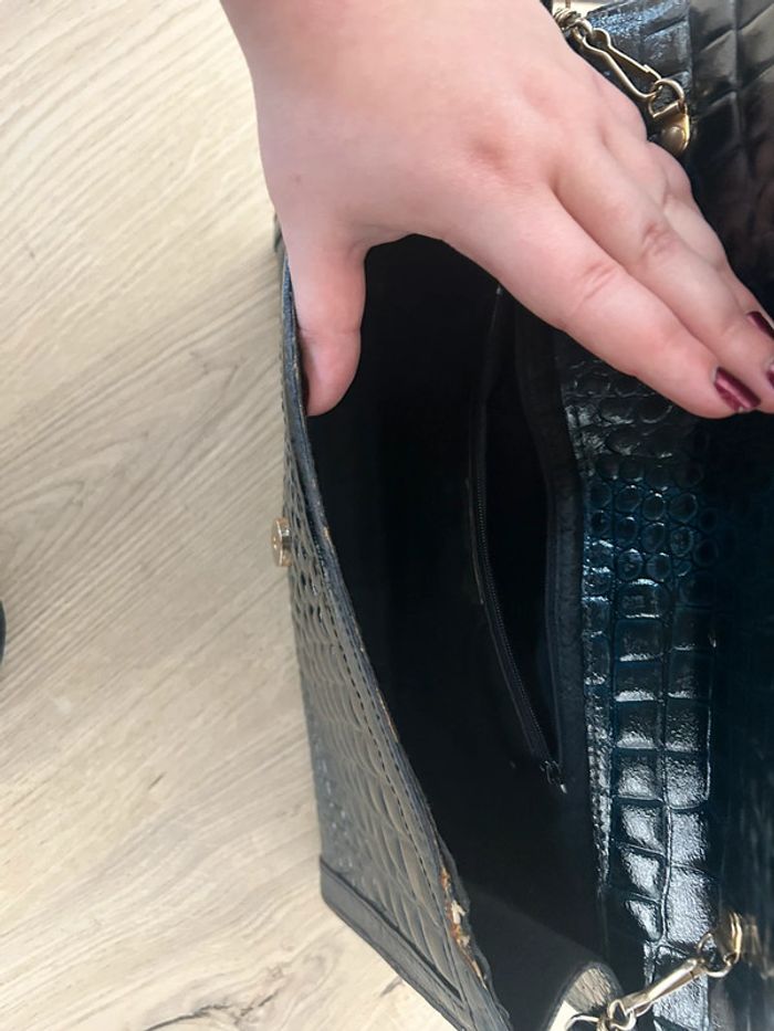 Joli sac à main effet croco vintage - photo numéro 9