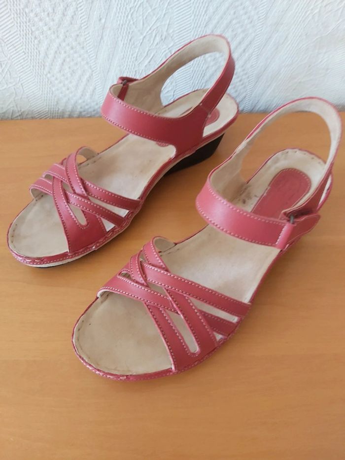 Sandales