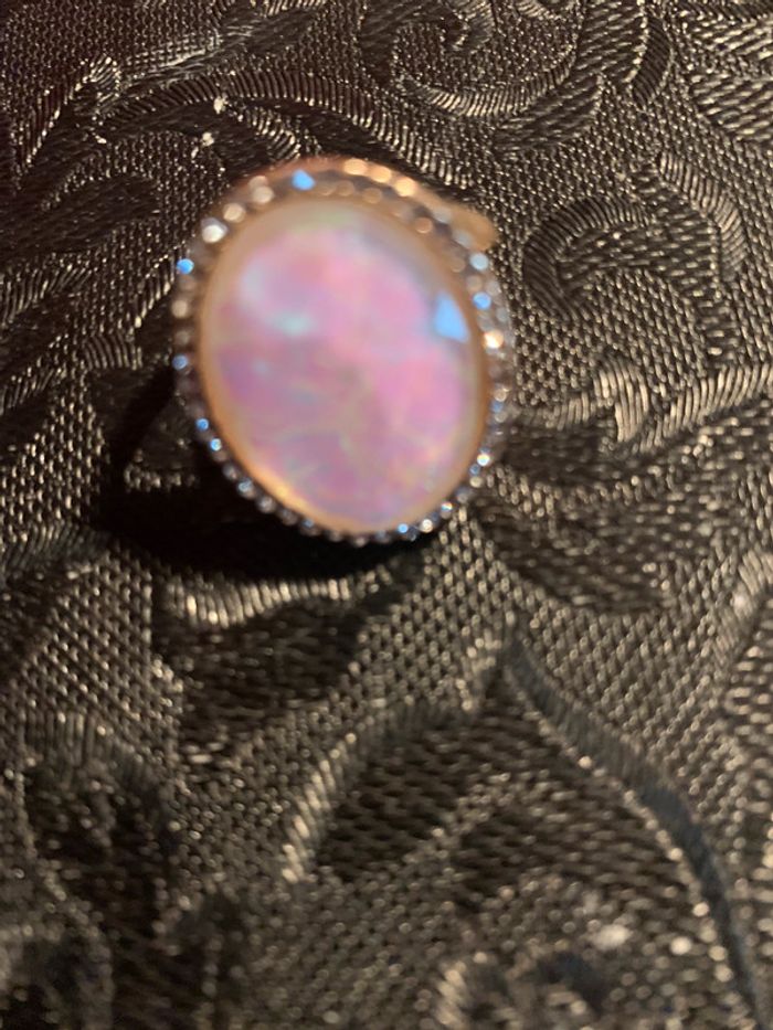 Une bague neuve - photo numéro 3